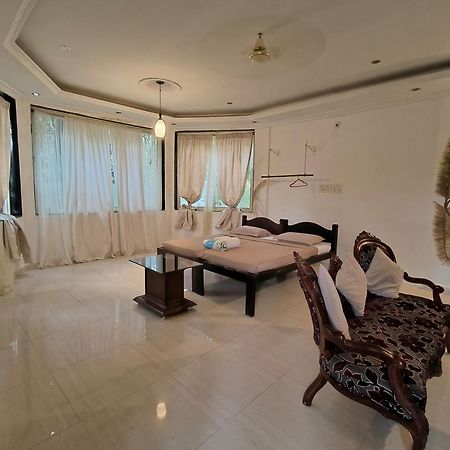 J-House, Spacious Apartments With Balconies, Thalassa 1Min Away Siolim Eksteriør billede