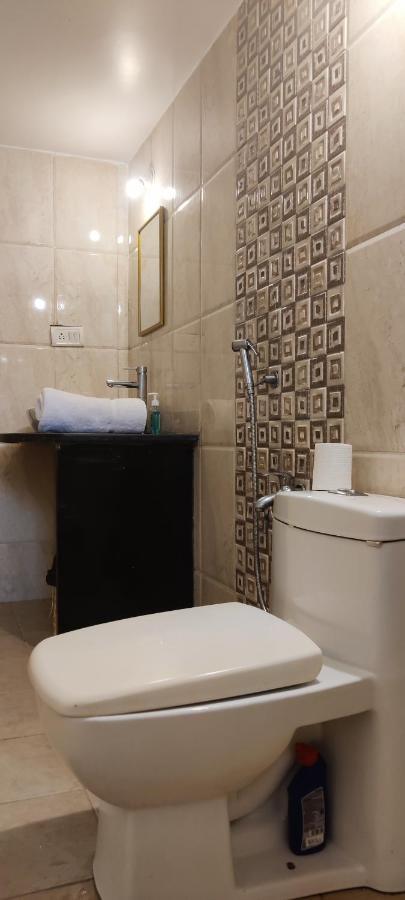 J-House, Spacious Apartments With Balconies, Thalassa 1Min Away Siolim Eksteriør billede