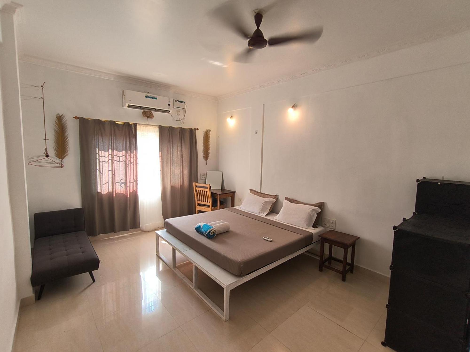 J-House, Spacious Apartments With Balconies, Thalassa 1Min Away Siolim Eksteriør billede