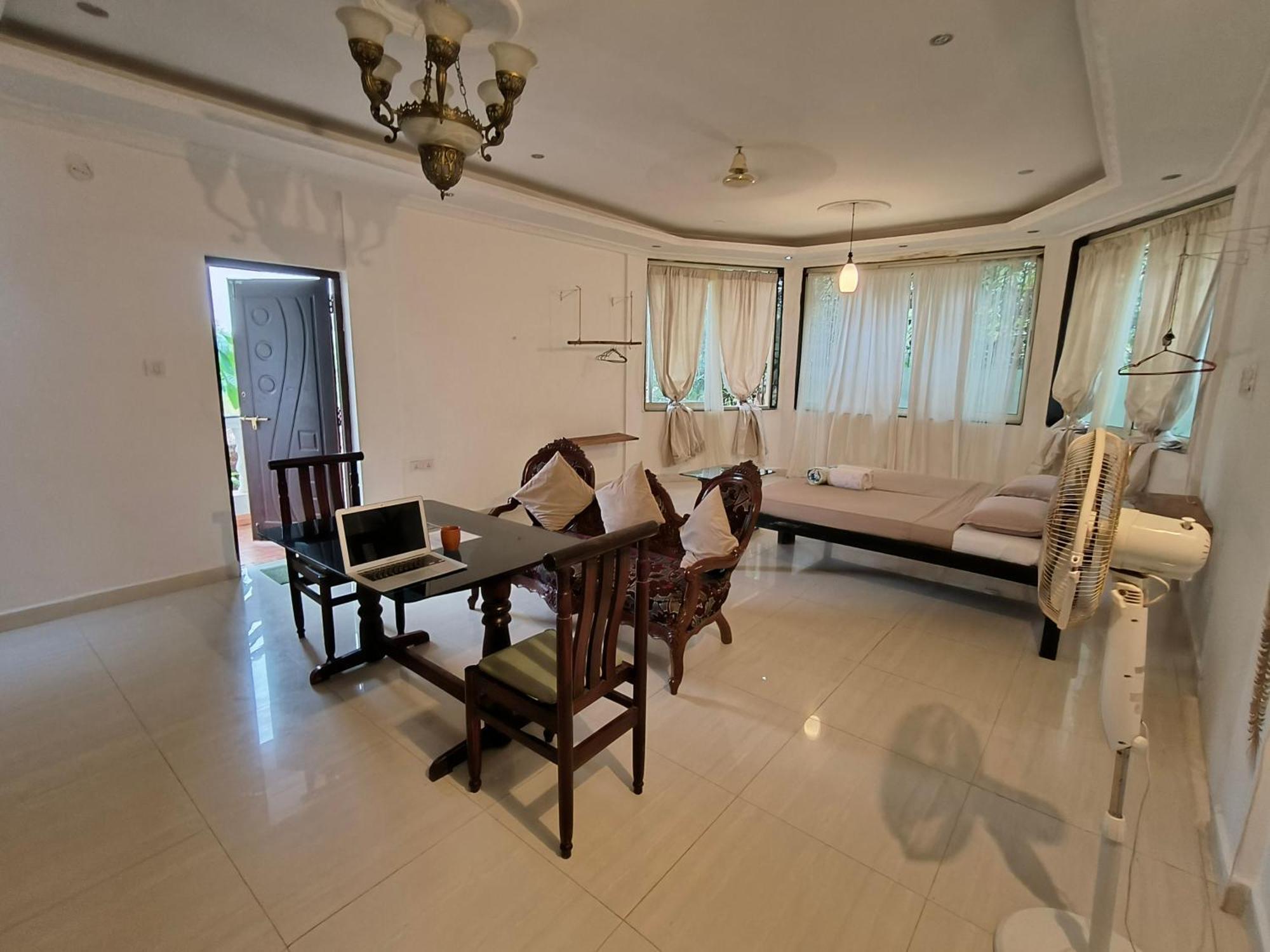 J-House, Spacious Apartments With Balconies, Thalassa 1Min Away Siolim Eksteriør billede