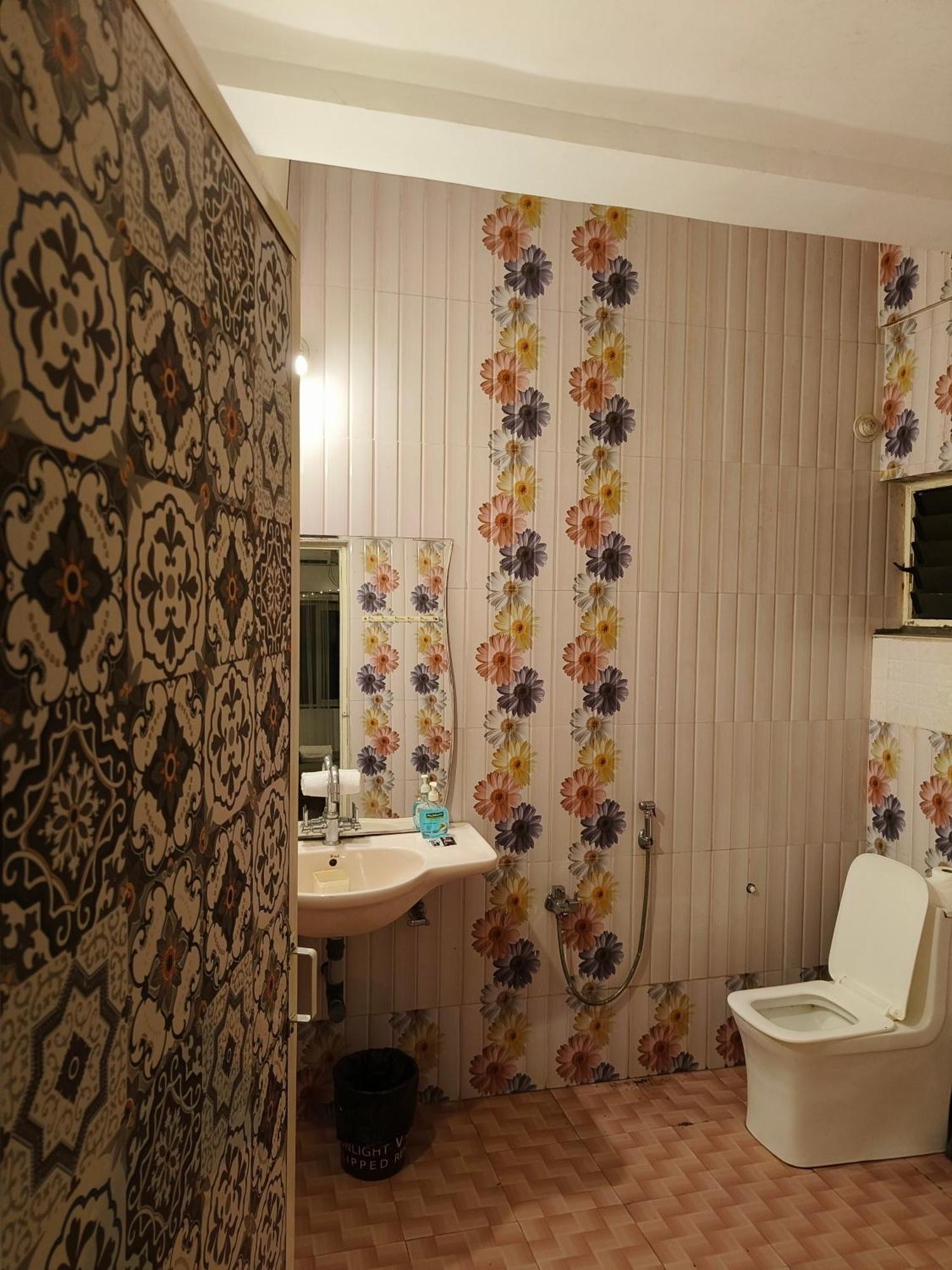 J-House, Spacious Apartments With Balconies, Thalassa 1Min Away Siolim Værelse billede