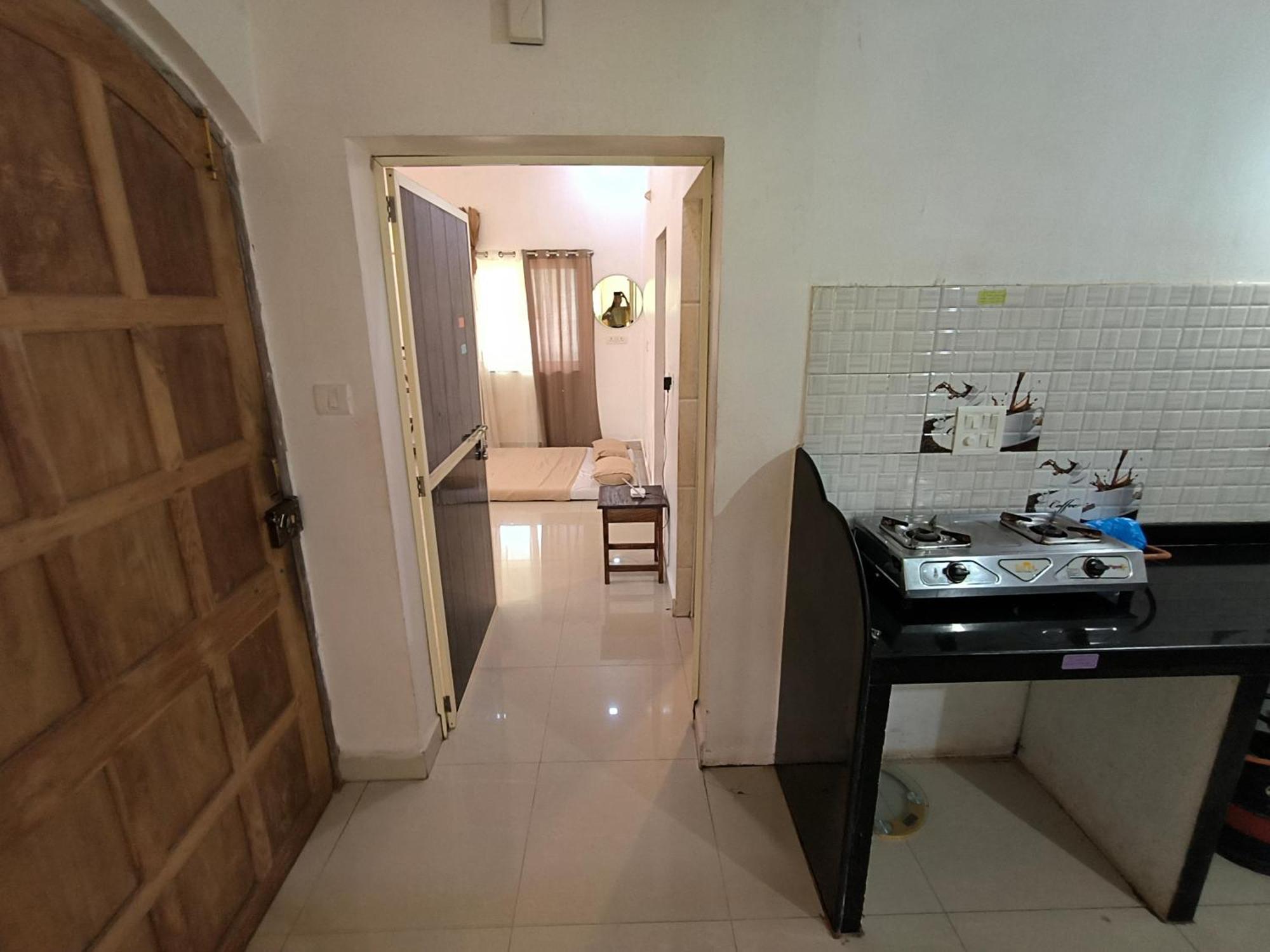 J-House, Spacious Apartments With Balconies, Thalassa 1Min Away Siolim Værelse billede